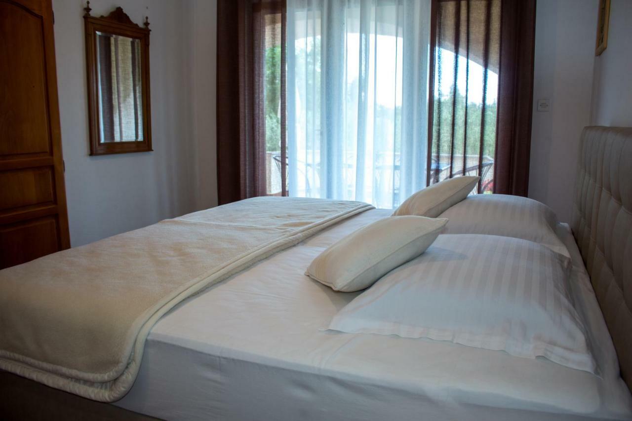 Apartman Mariolina Apartment Đảo Krk Ngoại thất bức ảnh